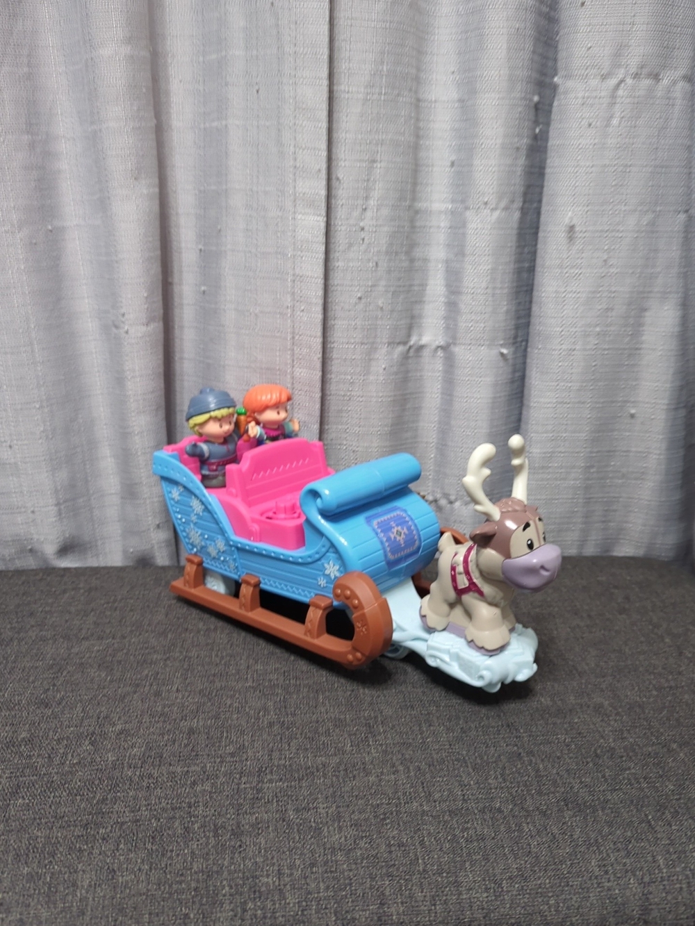 Disney Frozen Kristoff's Sleigh Fisher-Price Little People Series 7